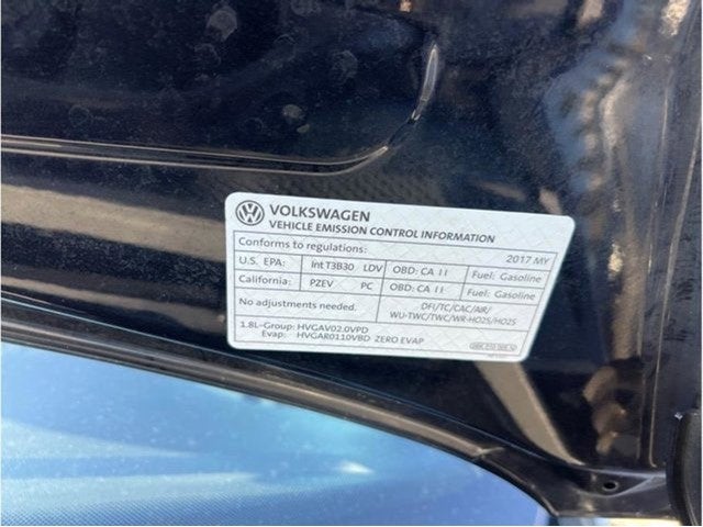 2017 Volkswagen Beetle 1.8T Classic Hatchback 2D