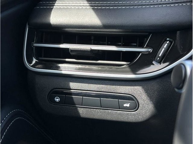 2025 INFINITI QX60 LUXE Sport Utility 4D