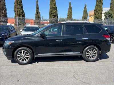 2015 Nissan Pathfinder SL Sport Utility 4D