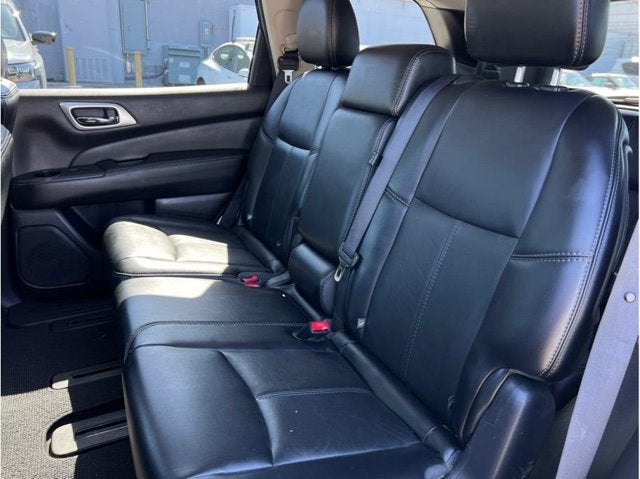 2015 Nissan Pathfinder SL Sport Utility 4D