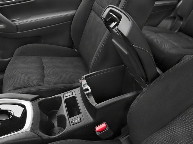 2016 Nissan Rogue SV Sport Utility 4D