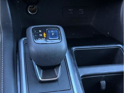 2022 Nissan Pathfinder SV Sport Utility 4D