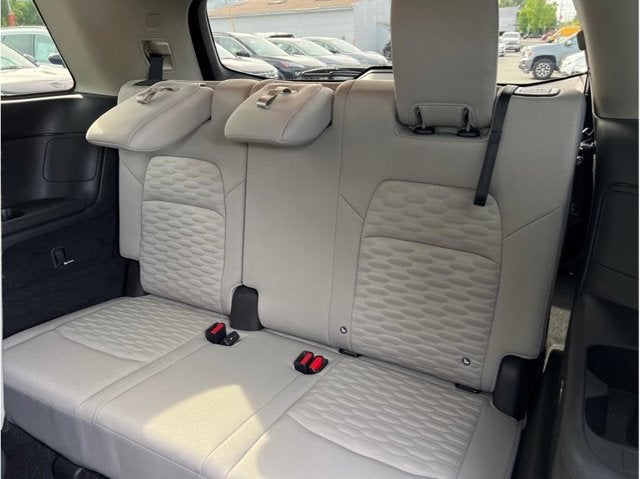 2022 Nissan Pathfinder SV Sport Utility 4D