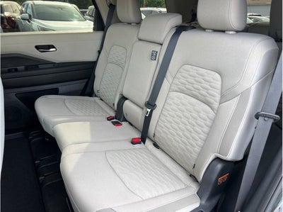 2022 Nissan Pathfinder SV Sport Utility 4D