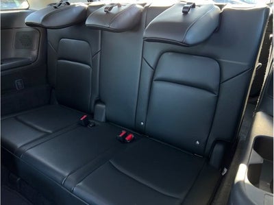 2025 Nissan Pathfinder SL Sport Utility 4D