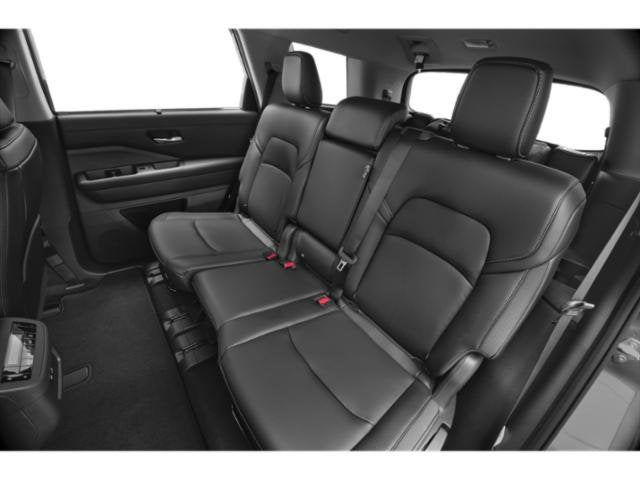 2025 Nissan Pathfinder SL Sport Utility 4D