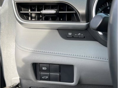 2021 Toyota Highlander XLE Sport Utility 4D