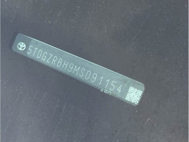 2021 Toyota Highlander XLE Sport Utility 4D