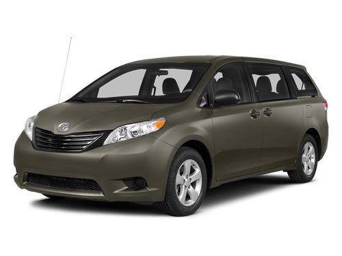 2014 Toyota Sienna XLE Minivan 4D