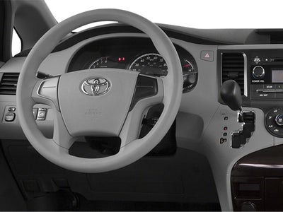 2014 Toyota Sienna XLE Minivan 4D