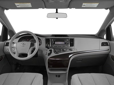 2014 Toyota Sienna XLE Minivan 4D