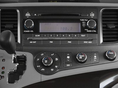 2014 Toyota Sienna XLE Minivan 4D