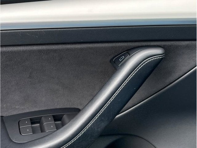 2021 Tesla Model 3 Standard Range Plus Sedan 4D