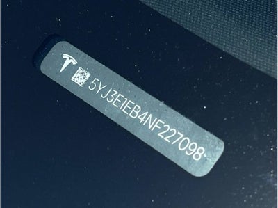 2022 Tesla Model 3 Long Range Sedan 4D