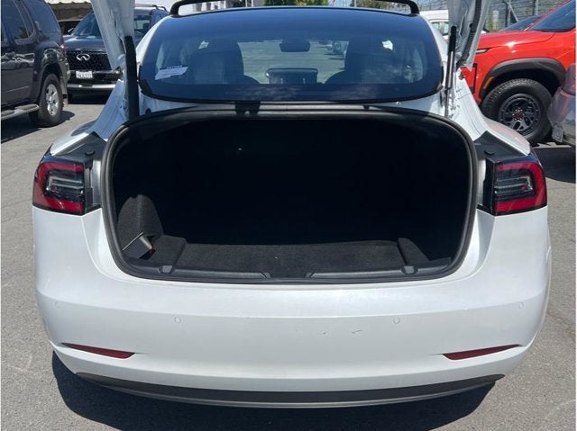 2022 Tesla Model 3 Long Range Sedan 4D