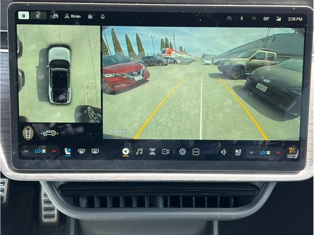 2024 Rivian R1S Dual Large Sport Utility 4D