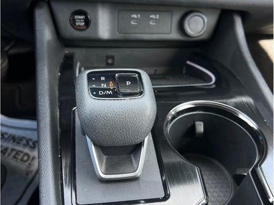 2025 Nissan Rogue SL Sport Utility 4D