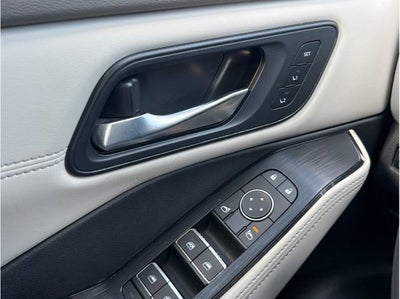 2025 Nissan Rogue SL Sport Utility 4D