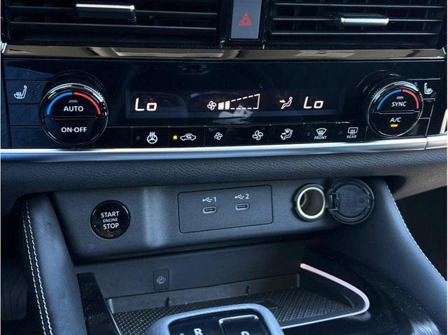 2025 Nissan Rogue Platinum Sport Utility 4D