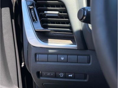 2025 Nissan Rogue Platinum Sport Utility 4D