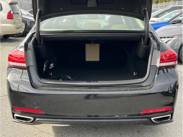 2016 Hyundai Genesis 3.8 Sedan 4D