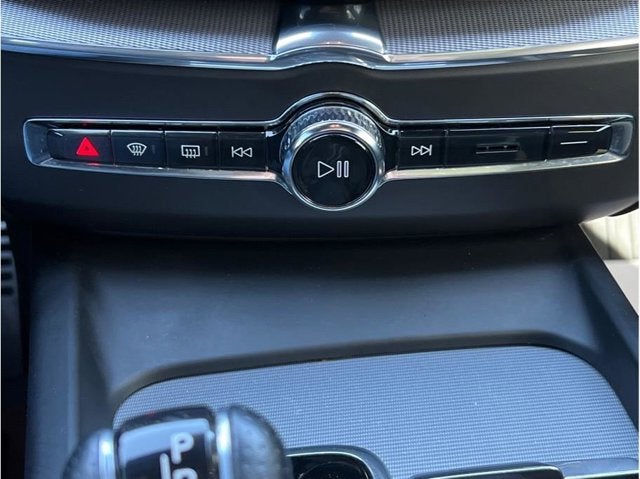 2019 Volvo XC60 T6 R-Design Sport Utility 4D