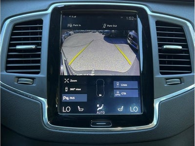 2019 Volvo XC90 T8 Momentum Sport Utility 4D