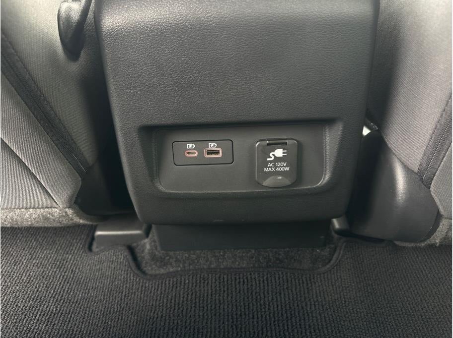2023 Nissan Frontier Crew Cab SV (2023.25) Pickup 4D 5 ft