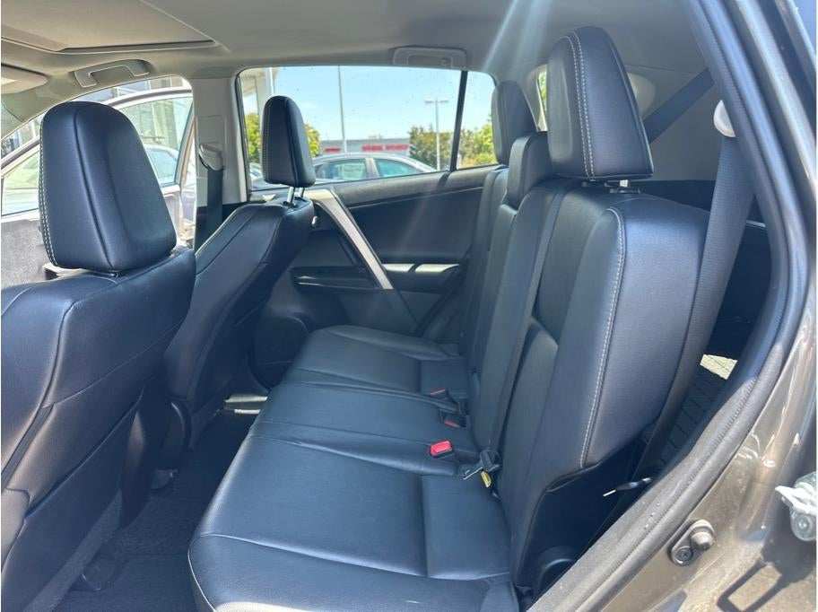 2014 Toyota RAV4 Limited Sport Utility 4D