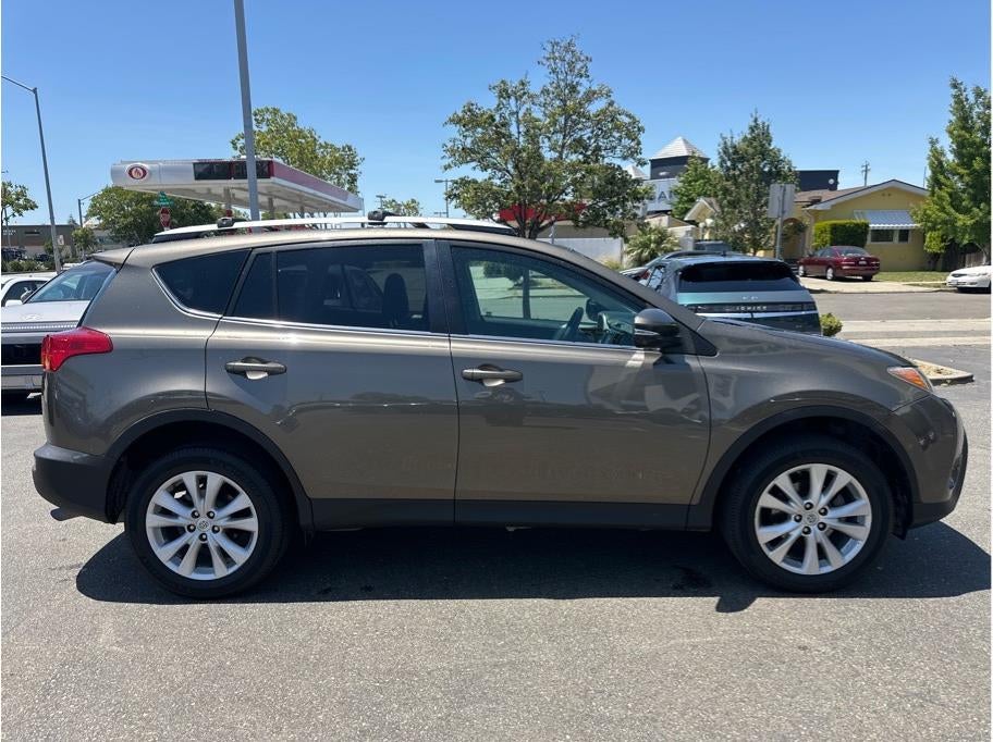 2014 Toyota RAV4 Limited Sport Utility 4D