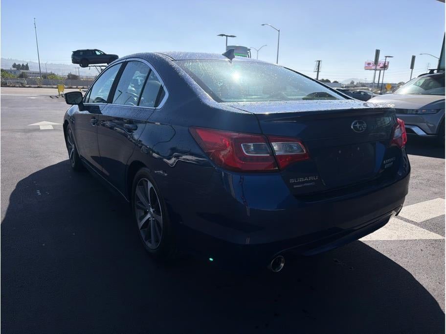 2017 Subaru Legacy 2.5i Limited Sedan 4D