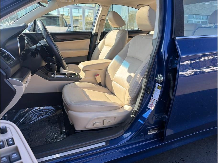 2017 Subaru Legacy 2.5i Limited Sedan 4D