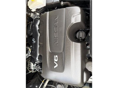 2024 Nissan Pathfinder SL Sport Utility 4D