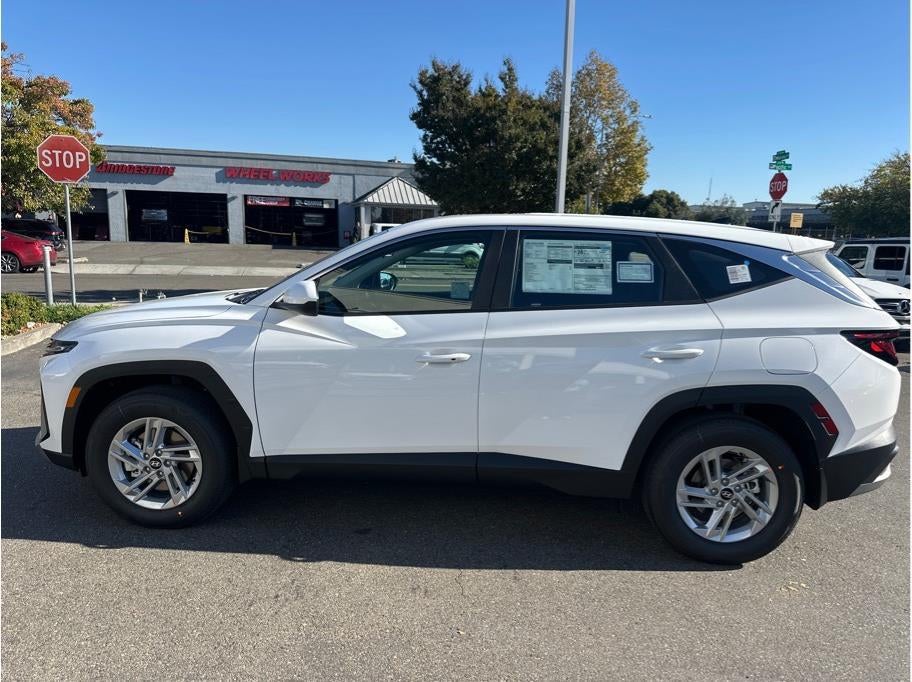 2026 Hyundai Tucson SE FWD