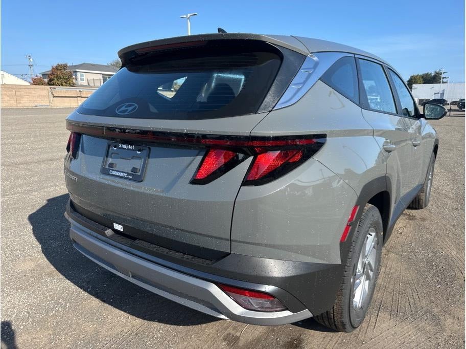 2026 Hyundai Tucson SE FWD