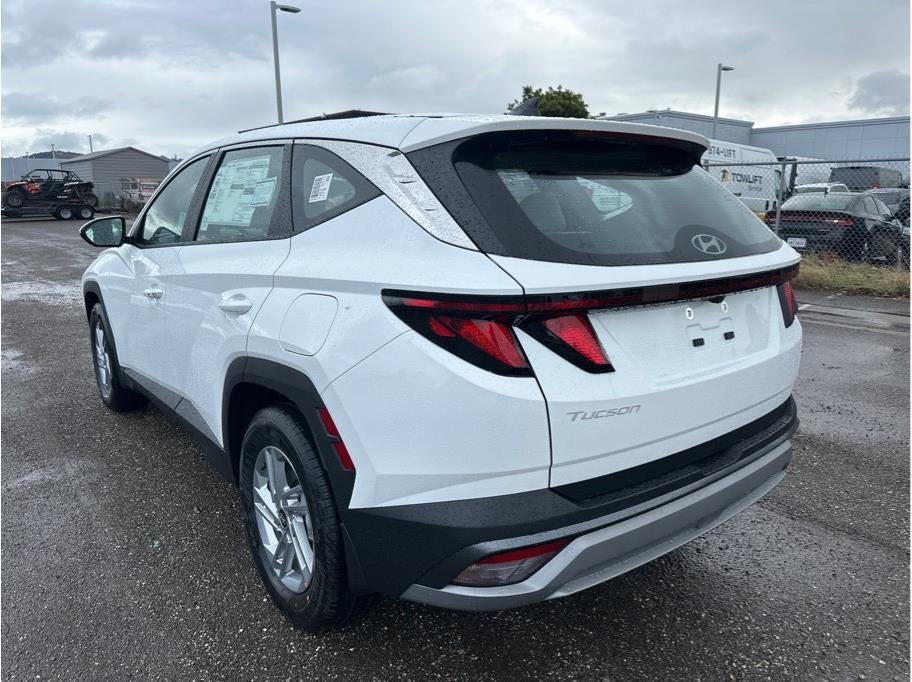 2026 Hyundai Tucson SE FWD