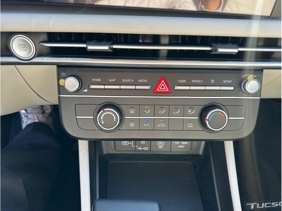 2026 Hyundai Tucson SE FWD