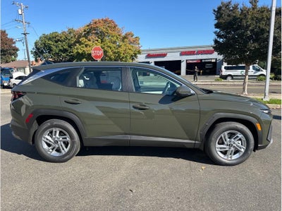 2026 Hyundai Tucson SE FWD