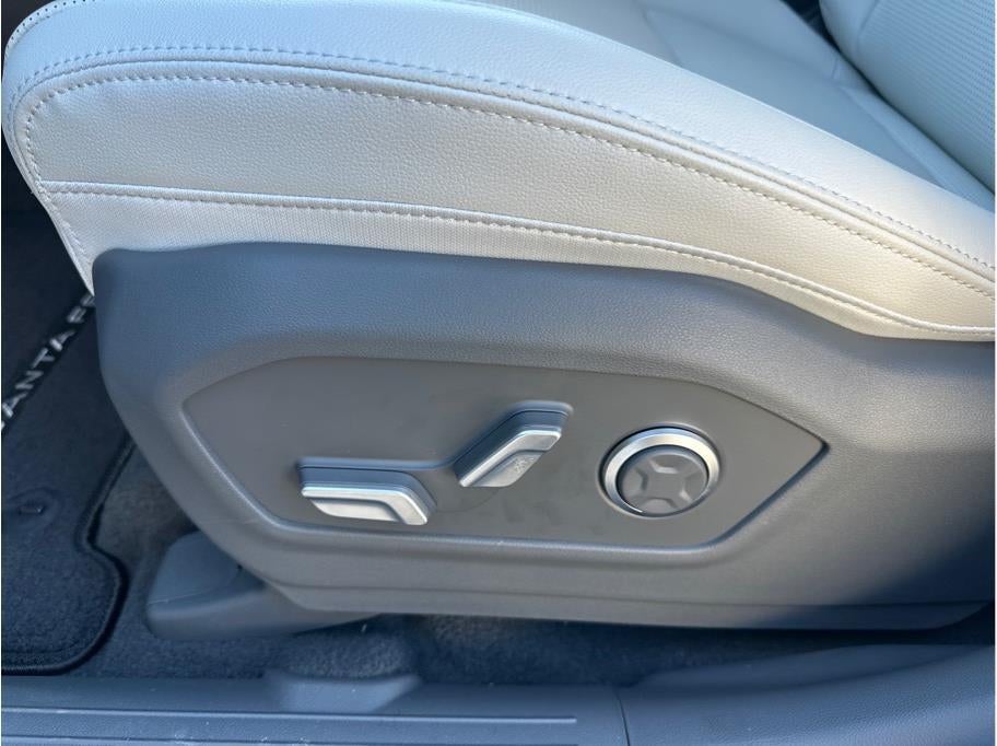 2026 Hyundai Santa Fe HEV Limited