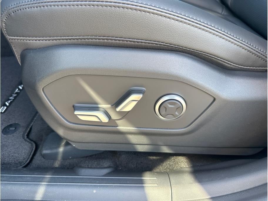 2026 Hyundai Santa Fe HEV Limited