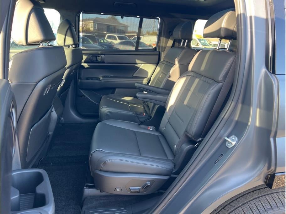 2025 Hyundai Santa Fe HEV Calligraphy