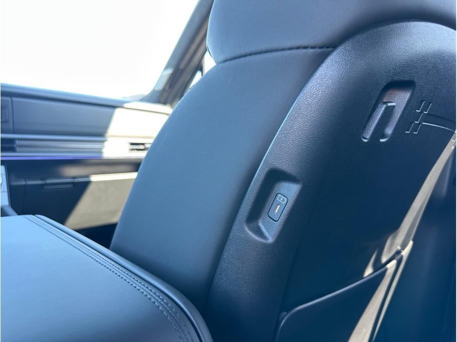 2026 Hyundai Santa Fe HEV Calligraphy