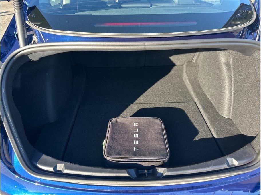 2022 Tesla Model 3 Long Range Sedan 4D