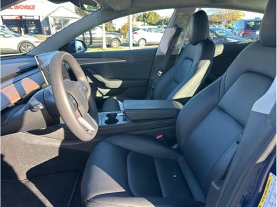 2022 Tesla Model 3 Long Range Sedan 4D