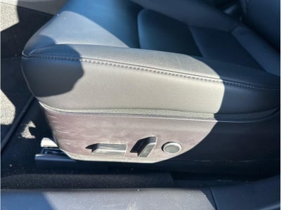 2022 Tesla Model 3 Long Range Sedan 4D