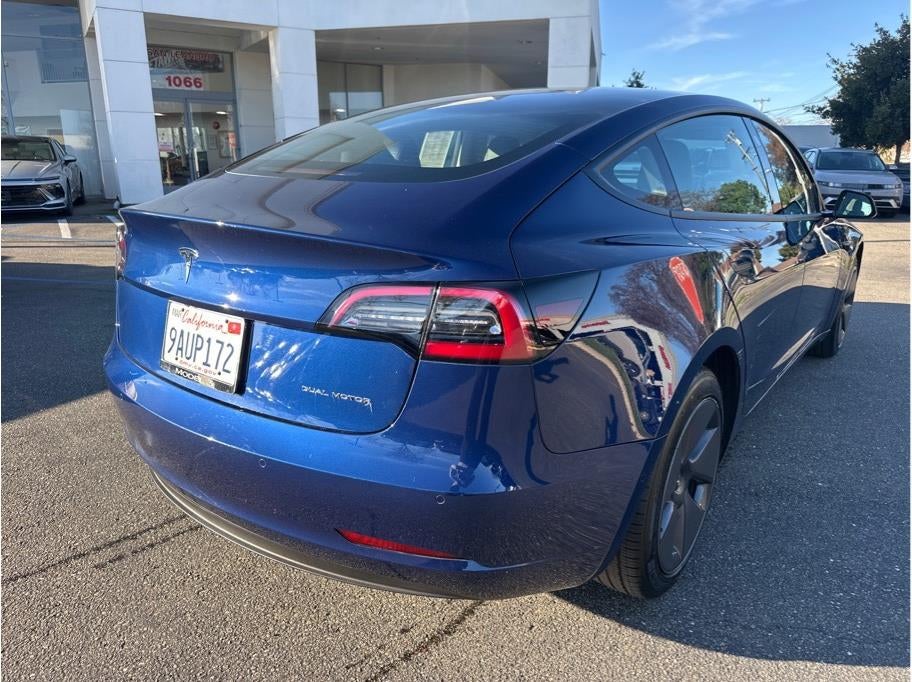 2022 Tesla Model 3 Long Range Sedan 4D