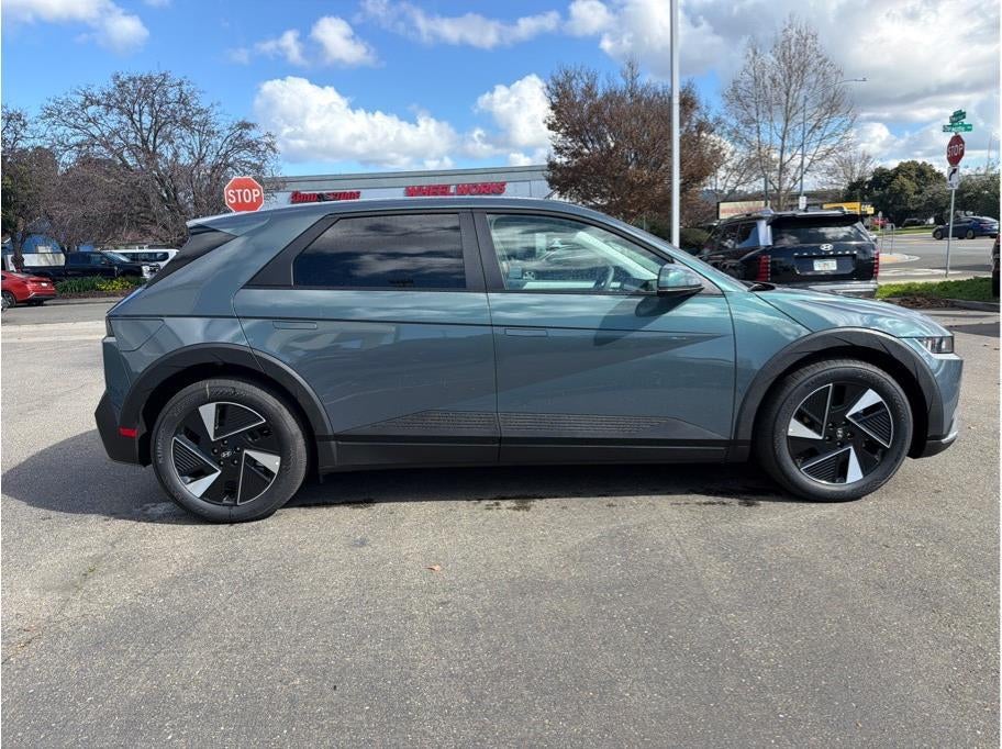 2026 Hyundai IONIQ 5 SE