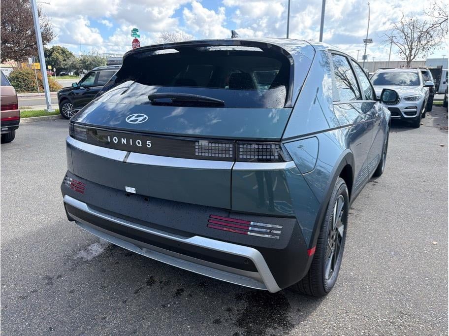 2026 Hyundai IONIQ 5 SE