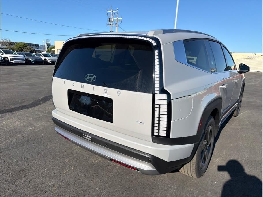 2026 Hyundai IONIQ 9 SE