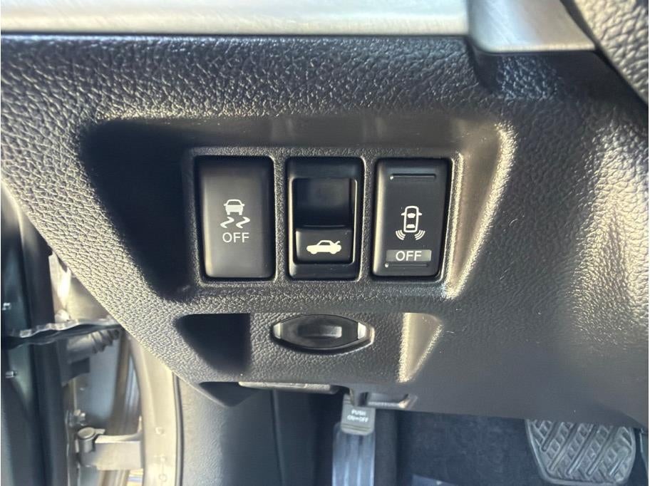 2012 INFINITI G G37 Convertible 2D